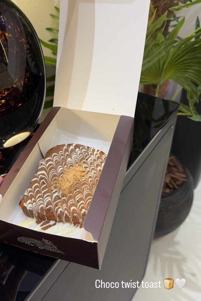 Ula Cafe اولا كافيه