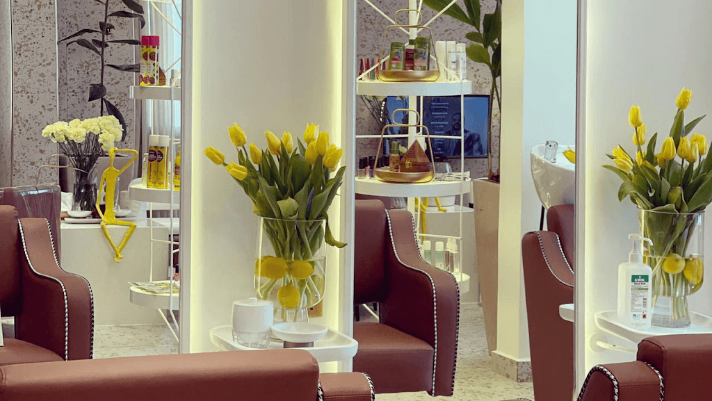 Yellow Nails Salon صالون يلو نيلز