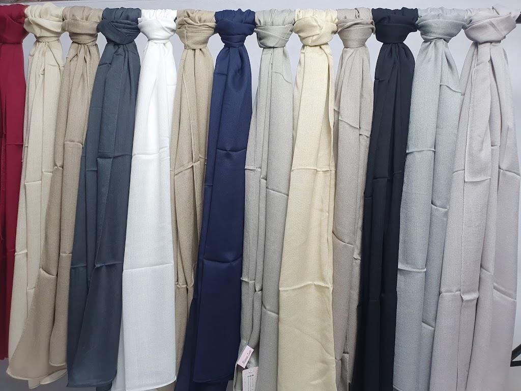 Kuwait Lady Scarves Shop