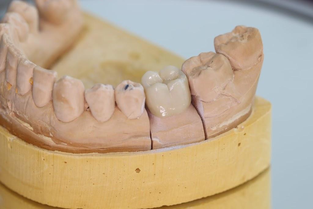 Dr.Emad Al-Saad Dental clinic