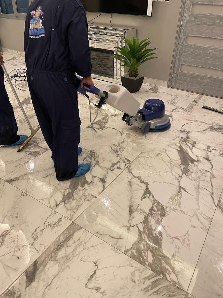 Bling cleaning service company شركة بلينق لمقاولات التنظيف العام للمباني