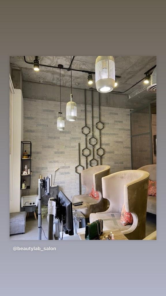 Beauty lab salon